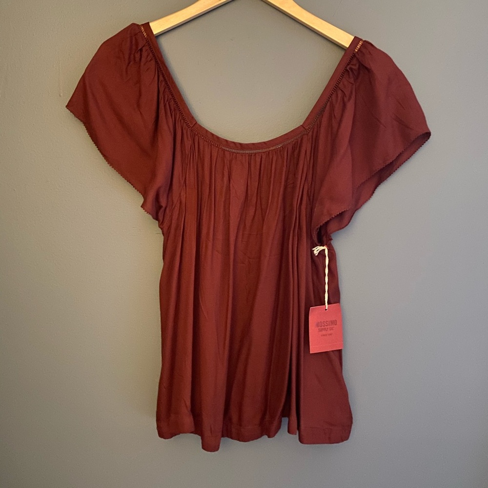 Flowy Mossimo top